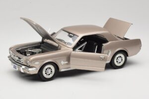 Ford Mustang 1964 1/2 Argintiu Mira 1:18 6127 Metal - imaginea 2 din 8