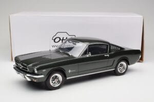 Ford Mustang Fastback Ivy Green Otto 1:12 G079 Rășină - imaginea 6 din 6