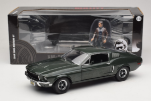 Ford Mustang GT Bullitt cu Figurină Steve McQueen Greenlight 1:18 12885 Metal - imaginea 8 din 8