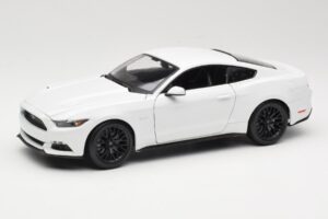Ford Mustang GT S550 Alb Maisto 1:18 31197 Metal