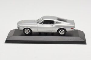 Ford Mustang GT Argintiu Minichamps 1:43 FORD001 Metal
