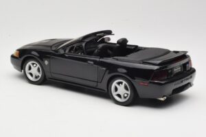 Ford Mustang GT SN95 Cabriolet Negru Maisto 1:18 50328 Metal - imaginea 7 din 8