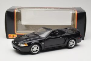 Ford Mustang GT SN95 Cabriolet Negru Maisto 1:18 50328 Metal - imaginea 8 din 8
