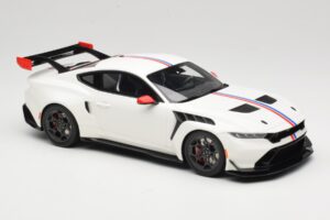 Ford Mustang GTD S650 Spirit of America Performance White GT Spirit 1:18 GT956 Rășină - imaginea 4 din 6