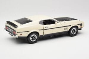 Ford Mustang Mach 1 Alb Sun Star 1:18 3602 Metal - imaginea 3 din 8