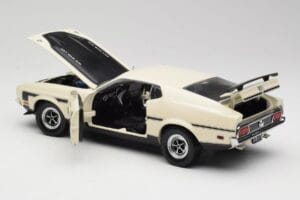 Ford Mustang Mach 1 Alb Sun Star 1:18 3602 Metal - imaginea 5 din 8