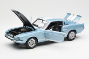 Ford Mustang Shelby GT500 Albastru Deschis Metalic Cu Dungi Albe AUTOart 1:18 72907 Metal - imaginea 2 din 8