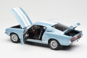 Ford Mustang Shelby GT500 Albastru Deschis Metalic Cu Dungi Albe AUTOart 1:18 72907 Metal - imaginea 5 din 8