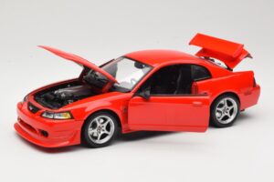 Ford Mustang SVT Cobra R SN95 Roșu Maisto 1:18 531872 Metal - imaginea 2 din 8
