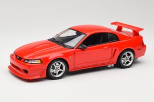 Ford Mustang SVT Cobra R SN95 Roșu Maisto 1:18 531872 Metal