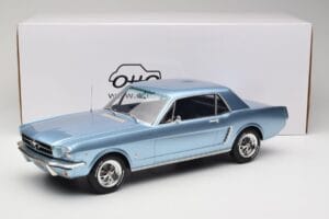 Ford Mustang V8 Hardtop Pony GT Silver Blue GT Spirit 1:12 G089 Rășină - imaginea 6 din 6