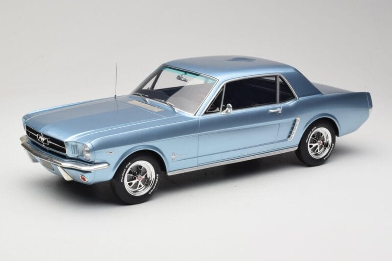 Ford Mustang V8 Hardtop Pony GT Silver Blue GT Spirit 1:12 G089 Rășină
