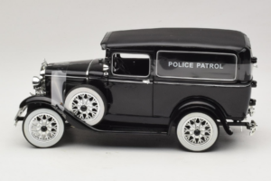 Ford Panel Car Police Patrol Signature Models 1:18 18143 Metal - imaginea 3 din 6