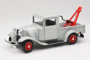 Ford Pick-Up Wrecker Gri Road Signature 1:18 92257 Metal