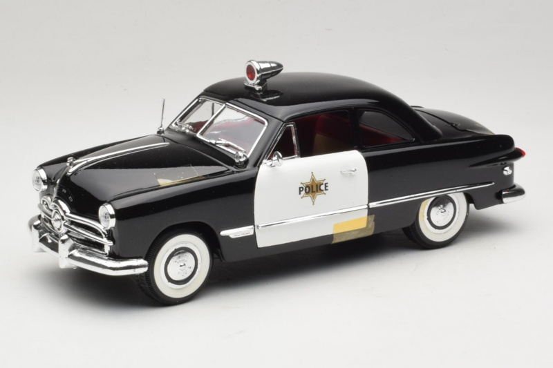 Ford Mașină de Poliție Anson 1:18 6254 Metal
