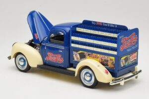 Ford Pepsi-Cola Replica Golden Wheel 1:18 PF351 Metal - imaginea 5 din 8