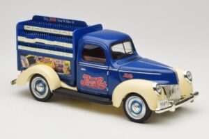 Ford Pepsi-Cola Replica Golden Wheel 1:18 PF351 Metal - imaginea 6 din 8