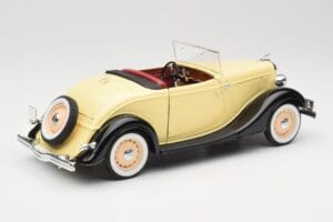 Ford Roadster Dearborn Yellow Solido 1:18 8008 Metal - imaginea 3 din 8
