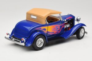 Ford Roadster Street Rod Albastru with Fire Road Signature 1:18 92249 Metal - imaginea 3 din 8