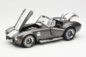 Ford Shelby Cobra 427 S/C Gri Metalic Cu Dungi Albe Kyosho 1:18 08045GRW Metal - imaginea 2 din 8