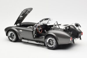 Ford Shelby Cobra 427 S/C Gri Metalic Cu Dungi Albe Kyosho 1:18 08045GRW Metal - imaginea 5 din 8