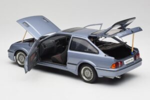 Ford Sierra RS Cosworth Moonstone Albastru AUTOart 1:18 72863 Metal - imaginea 5 din 8
