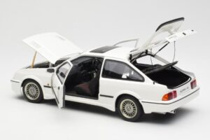 Ford Sierra RS Cosworth Alb AUTOart 1:18 72862 Metal - imaginea 5 din 8