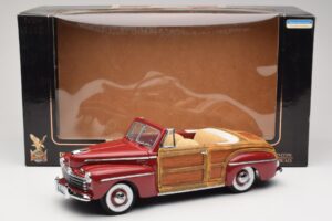 Ford Sportsman Roșu Road Signature 1:18 20048 Metal - imaginea 8 din 8
