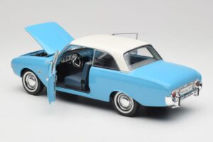 Ford Taunus 12M P1 Taunus Blue Revell 1:18 08880 Metal - imaginea 5 din 8