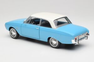 Ford Taunus 12M P1 Taunus Blue Revell 1:18 08880 Metal - imaginea 7 din 8