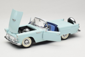 Ford Thunderbird Verde Revell 1:18 8804-G1 Metal - imaginea 2 din 8