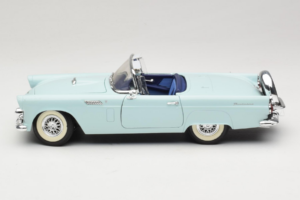 Ford Thunderbird Verde Revell 1:18 8804-G1 Metal - imaginea 4 din 8