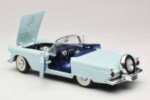 Ford Thunderbird Verde Revell 1:18 8804-G1 Metal - imaginea 5 din 8