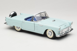 Ford Thunderbird Verde Revell 1:18 8804-G1 Metal - imaginea 6 din 8