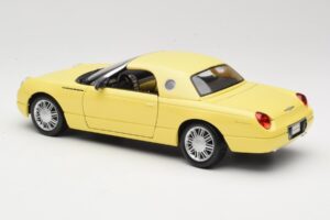 Ford Thunderbird Show Car Galben Maisto 1:18 50336 Metal - imaginea 7 din 8