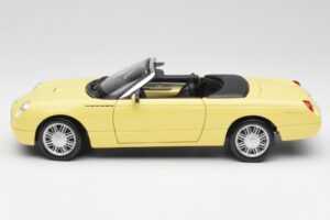 Ford Thunderbird Show Car Galben Maisto 1:18 50335 Metal - imaginea 4 din 8