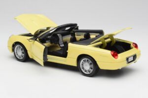 Ford Thunderbird Show Car Galben Maisto 1:18 50335 Metal - imaginea 5 din 8