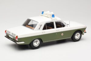 GAZ Volga GAZ-24 Poliție MCG 1:18 MCG18015 Metal - imaginea 2 din 6