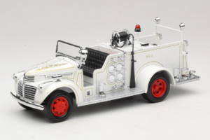 GMC Mașină de Pompieri Alb Road Signature 1:18 20068 Metal