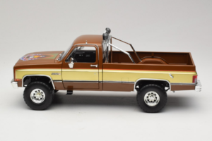 GMC K-2500 Sierra Grande Maro GreenLight 1:18 13560 Metal - imaginea 4 din 8