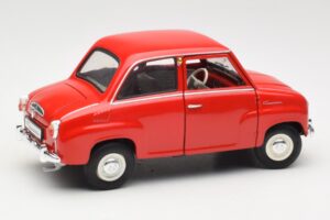 Goggomobil T 250 Roșu Revell 1:18 8952 Metal - imaginea 2 din 7
