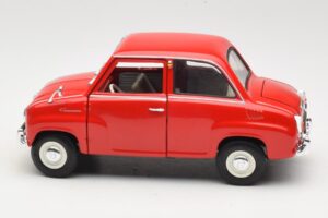 Goggomobil T 250 Roșu Revell 1:18 8952 Metal - imaginea 3 din 7