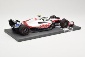Haas VF-22 #47 M. Schumacher Bahrain GP 2022 Minichamps 1:18 117220147 Metal - imaginea 3 din 6