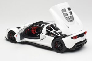 Hennessey Venom GT Alb AUTOart 1:18 75404 Metal - imaginea 5 din 8