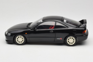 Honda Integra Type R DC2 Pre-Facelift Flamenco Black Pearl MotorHelix 1:18 M85203 Metal - imaginea 4 din 8
