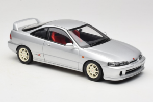 Honda Integra Type R DC2 Pre-Facelift Vogue Silver Metallic MotorHelix 1:18 M85202 Metal - imaginea 6 din 8
