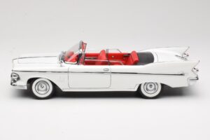 Imperial Crown Cabriolet Alb Road Signature 1:18 20138 Metal - imaginea 4 din 8