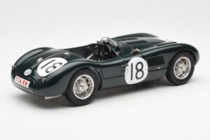 Jaguar C-Type #18 T. Rolt / D. Hamilton 24 Hours of Le Mans Winner 1953 CMC 1:18 M-195 Metal - imaginea 2 din 6