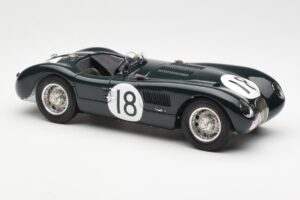 Jaguar C-Type #18 T. Rolt / D. Hamilton 24 Hours of Le Mans Winner 1953 CMC 1:18 M-195 Metal - imaginea 4 din 6