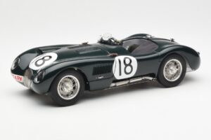 Jaguar C-Type #18 T. Rolt / D. Hamilton 24 Hours of Le Mans Winner 1953 CMC 1:18 M-195 Metal